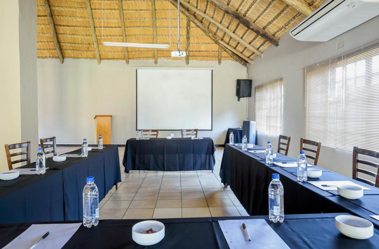 Nongoma Lodge & Inn Cc Extérieur photo